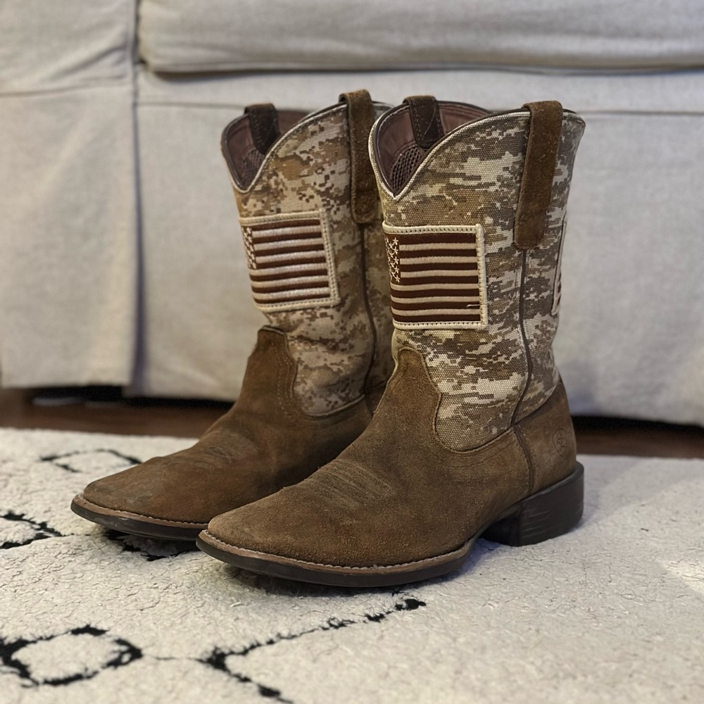 Ariat Cowboy Boots Size 8 Veteran Edition